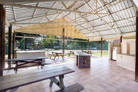 Armidale Tourist Park - Accommodation Southport 23