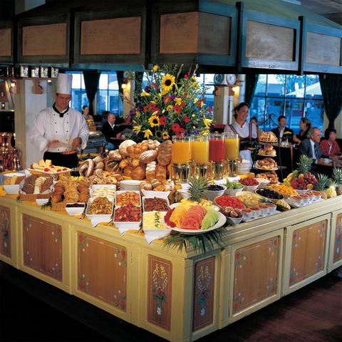 European Hotel - Accommodation Southport 1