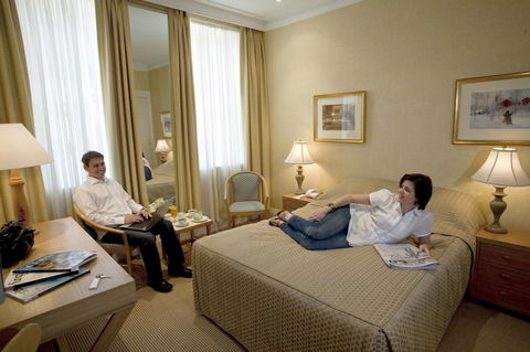 European Hotel - Accommodation Southport 8
