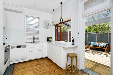 Soho Style In Manly - DARL9 - Southport Accommodation 4