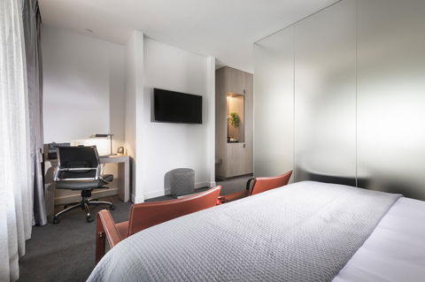The Melbourne Hotel - Accommodation Southport 7