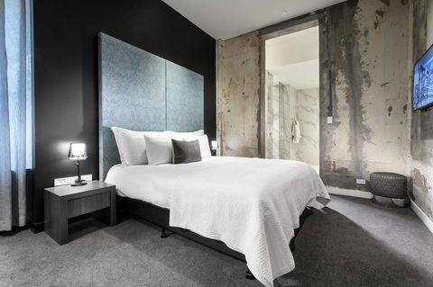 The Melbourne Hotel - Accommodation Southport 2