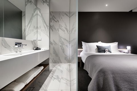 The Melbourne Hotel - Accommodation Southport 11