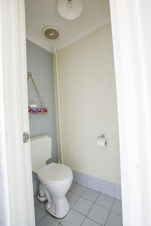 Shark Bay Seafront Apartments - Southport Accommodation 7