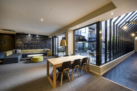 Mantra On Hay Perth - Accommodation Southport 9