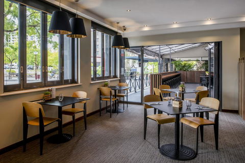 Mantra On Hay Perth - Accommodation Southport 11