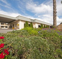 Dog Rock Motel - Southport Accommodation