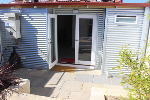 Captain\'s Heritage Cottage - Central Fremantle 2 Bedroom Historic Cottage - Southport Accommodation 15
