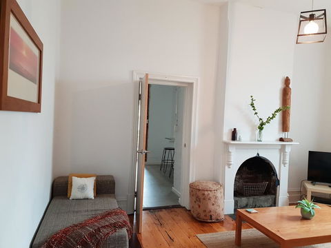 Captain\'s Heritage Cottage - Central Fremantle 2 Bedroom Historic Cottage - Southport Accommodation 4