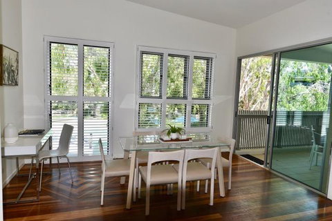 East On Byron - Accommodation Southport 29