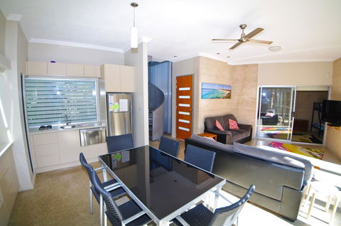 Crescent Head Spa Villa - Southport Accommodation 15