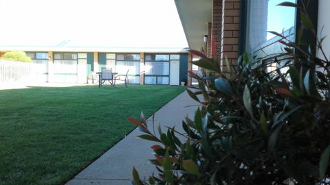 Junee Motor Inn - Southport Accommodation 9