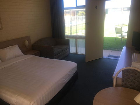 Junee Motor Inn - Southport Accommodation 0
