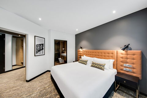 Vibe Hotel North Sydney - Southport Accommodation 11