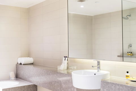 Hyatt Regency Sydney - Southport Accommodation 3