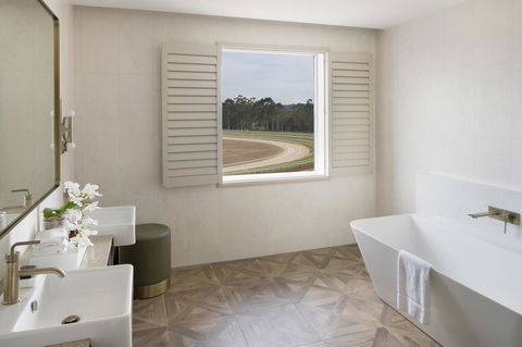 The William Inglis Mgallery - Southport Accommodation 26