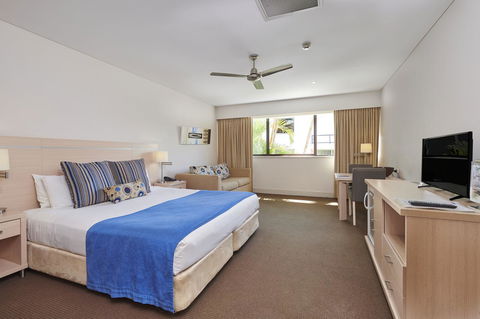 Waves Byron Bay - Southport Accommodation 35