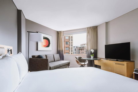 Novotel Sydney Darling Harbour - Accommodation Southport 19