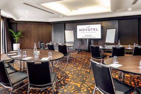 Novotel Sydney Darling Harbour - Accommodation Southport 18