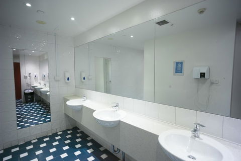 YHA Sydney Central - Southport Accommodation 11