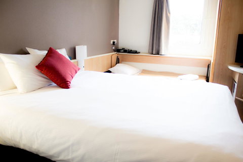 Ibis Newcastle - Accommodation Southport 2