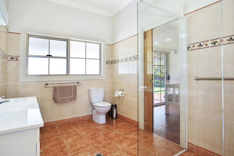 Terara Riverside Retreat - Southport Accommodation 17