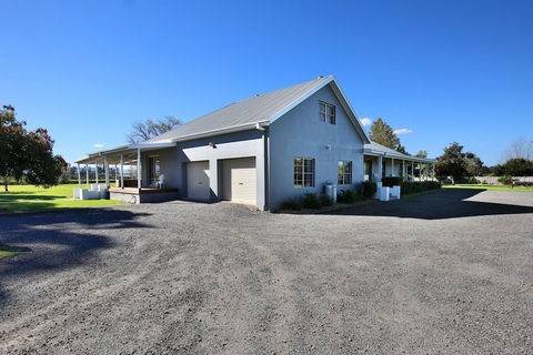 Terara Riverside Retreat - Southport Accommodation 43