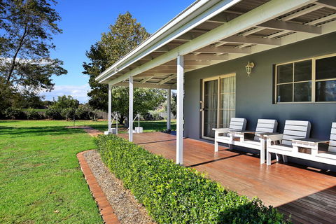 Terara Riverside Retreat - Southport Accommodation 38