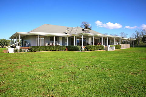 Terara Riverside Retreat - Southport Accommodation 22