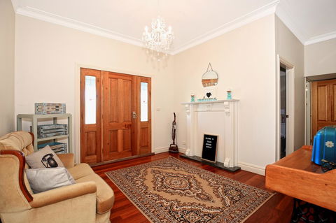 Terara Riverside Retreat - Southport Accommodation 19