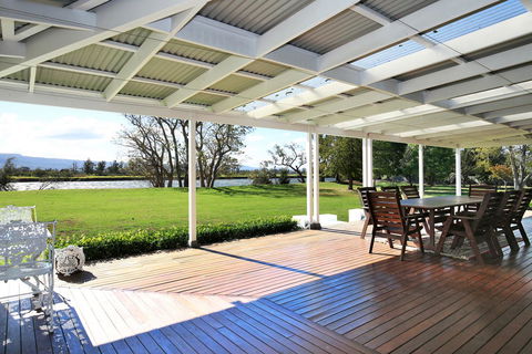 Terara Riverside Retreat - Southport Accommodation 25