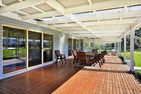 Terara Riverside Retreat - Southport Accommodation 21
