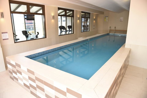 The Grace Hotel - Accommodation Southport 2