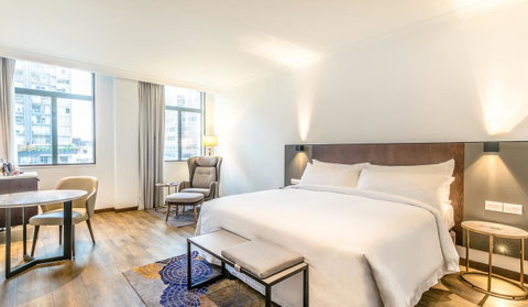 The Grace Hotel - Accommodation Southport 1