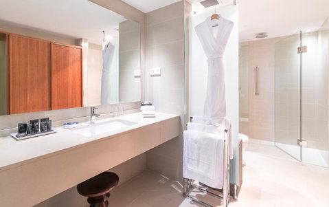 The Grace Hotel - Accommodation Southport 9