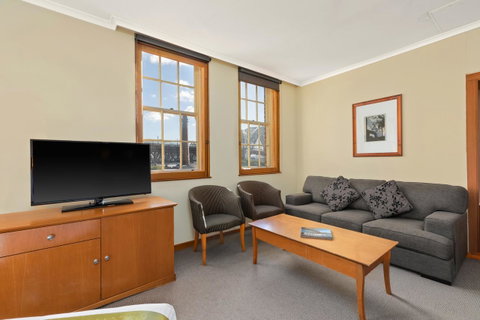 Sydney Harbour Hotel - Accommodation Southport 8