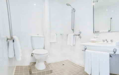 Sydney Harbour Hotel - Accommodation Southport 11