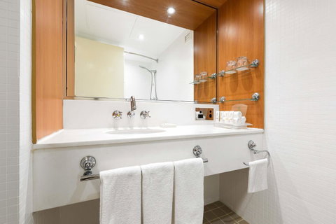 Sydney Harbour Hotel - Accommodation Southport 6