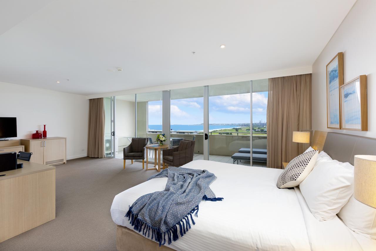 West Wollongong NSW Southport Accommodation
