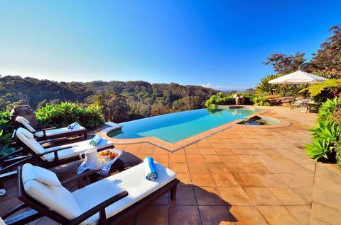 The Outlook Cabana - Southport Accommodation 12