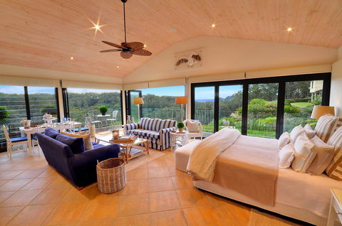 The Outlook Cabana - Southport Accommodation 6