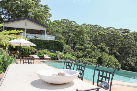 The Outlook Cabana - Southport Accommodation 13