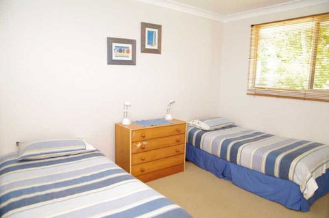 Coastwatch, 26 Comara Terrace - Southport Accommodation 8