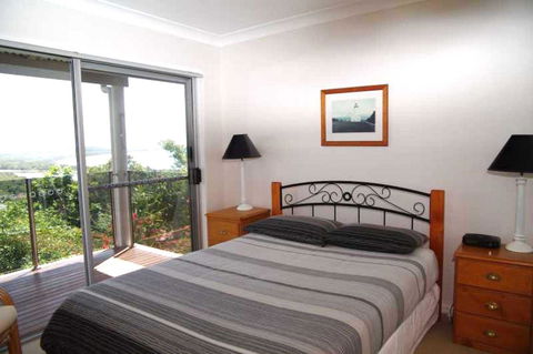 Coastwatch, 26 Comara Terrace - Southport Accommodation 5