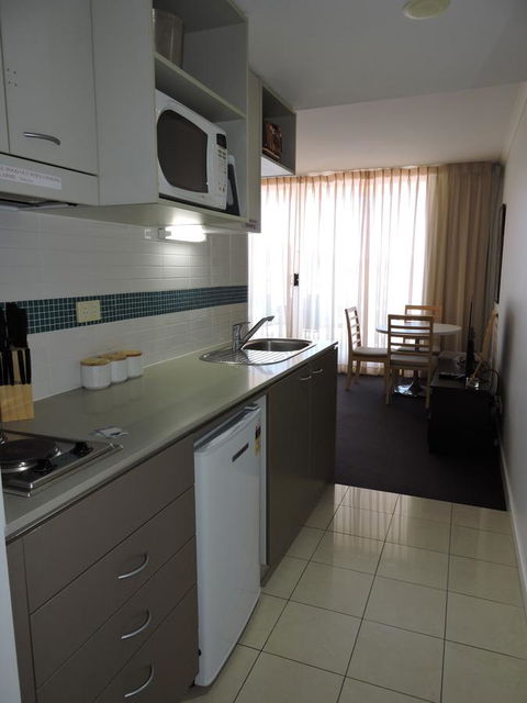 BASE Holidays - Ettalong Beach Premium Apartments - Southport Accommodation 10