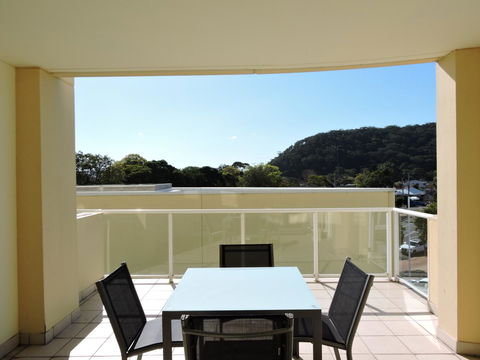 BASE Holidays - Ettalong Beach Premium Apartments - Southport Accommodation 12