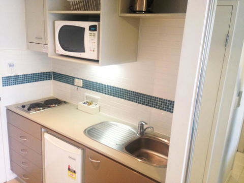 BASE Holidays - Ettalong Beach Premium Apartments - Southport Accommodation 25