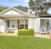 The Beach House North Wollongong - Southport Accommodation