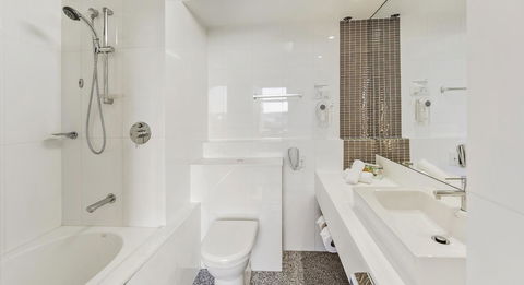 The Sydney Boulevard Hotel - Southport Accommodation 6