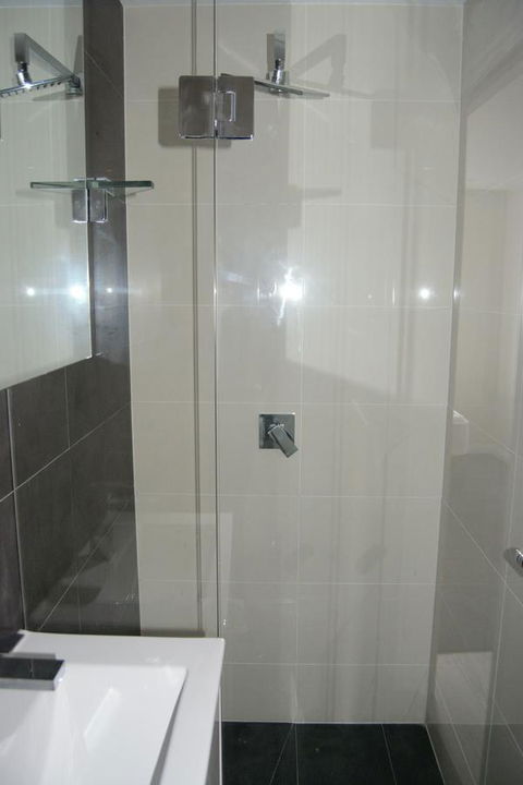 Seranin | Gordon - Southport Accommodation 10